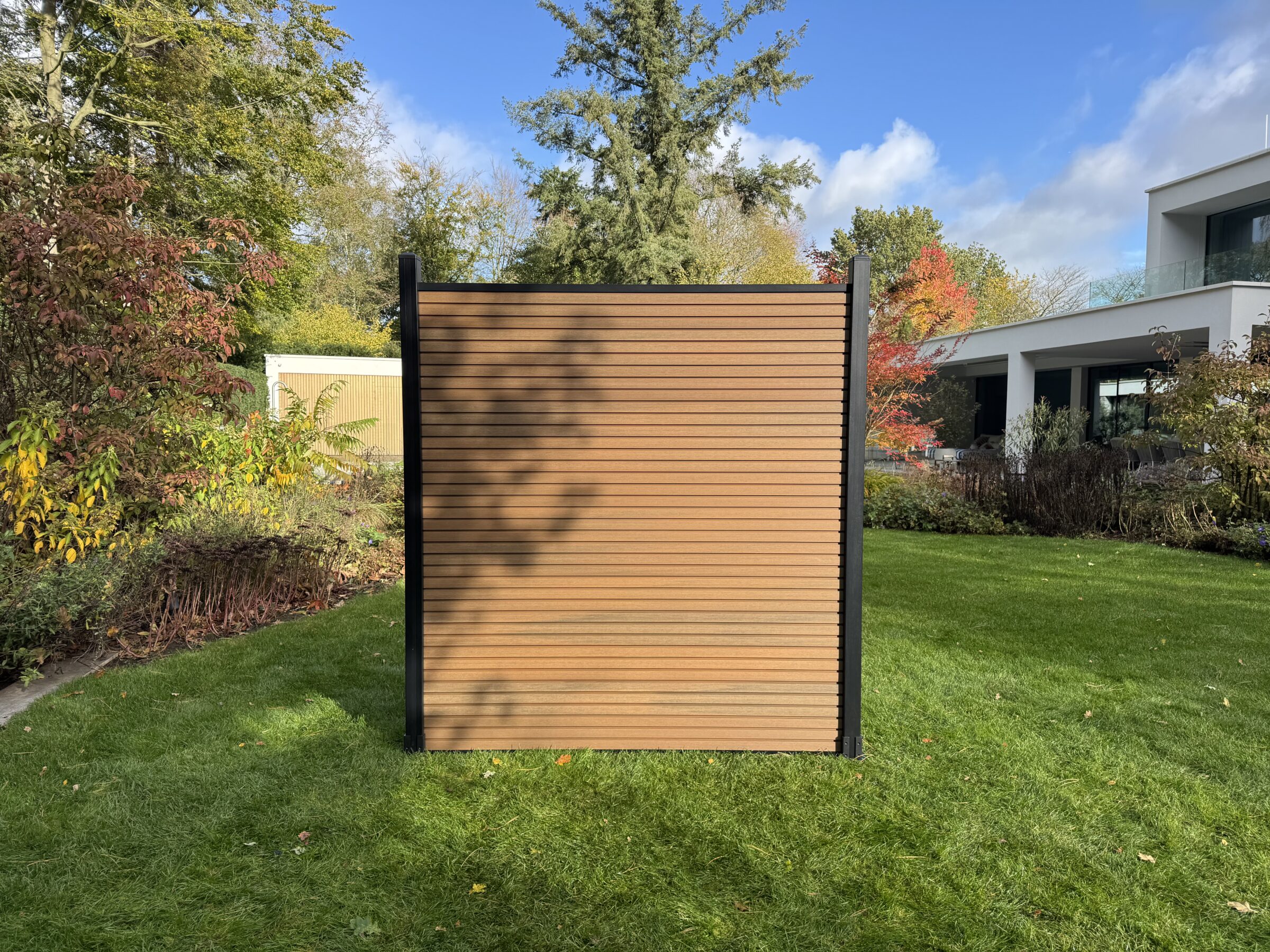 Composiet schutting laten plaatsen